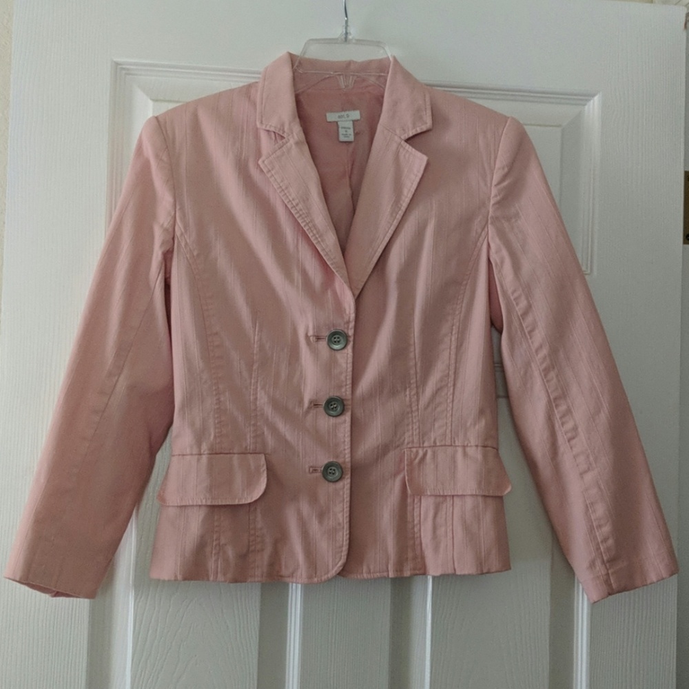 Great 3/4 sleeve blazer